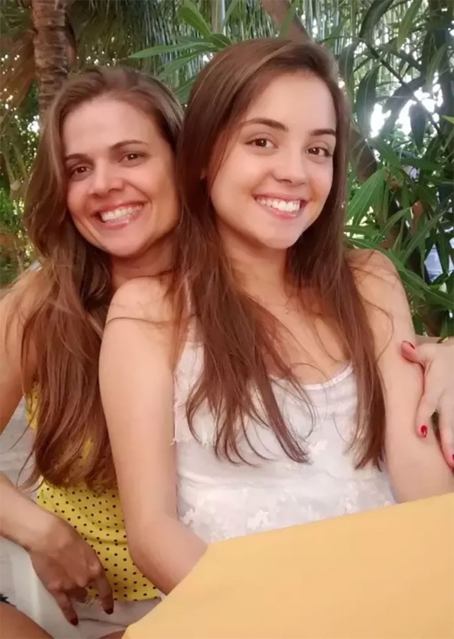 Mom And Daughter Sexy