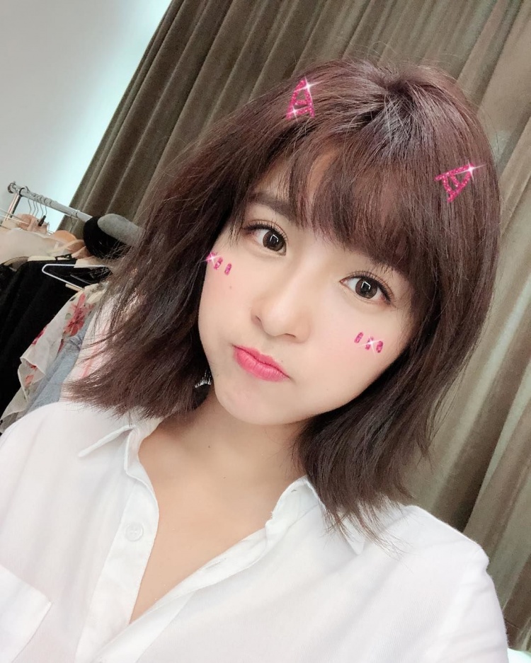 The season is not open.. The cheerleader goddess will fight first!  峮峮 